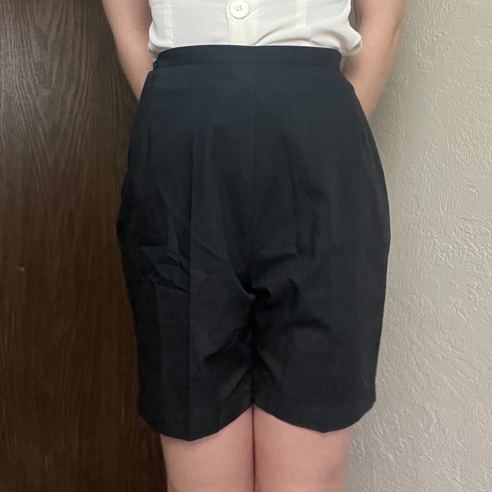 Black High Waisted 1960s Shorts